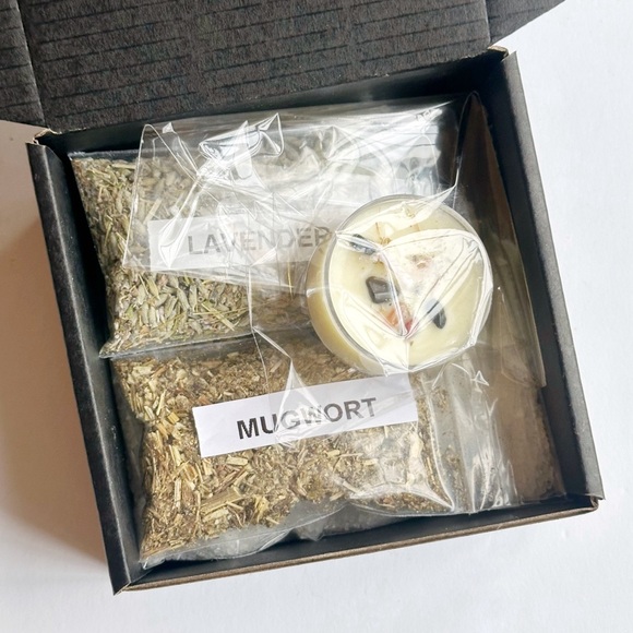 Sweet Dreams Anti-Nightmare Salt Bowl Kit with Dragon's Blood Protection Candle - Picture 5 of 5